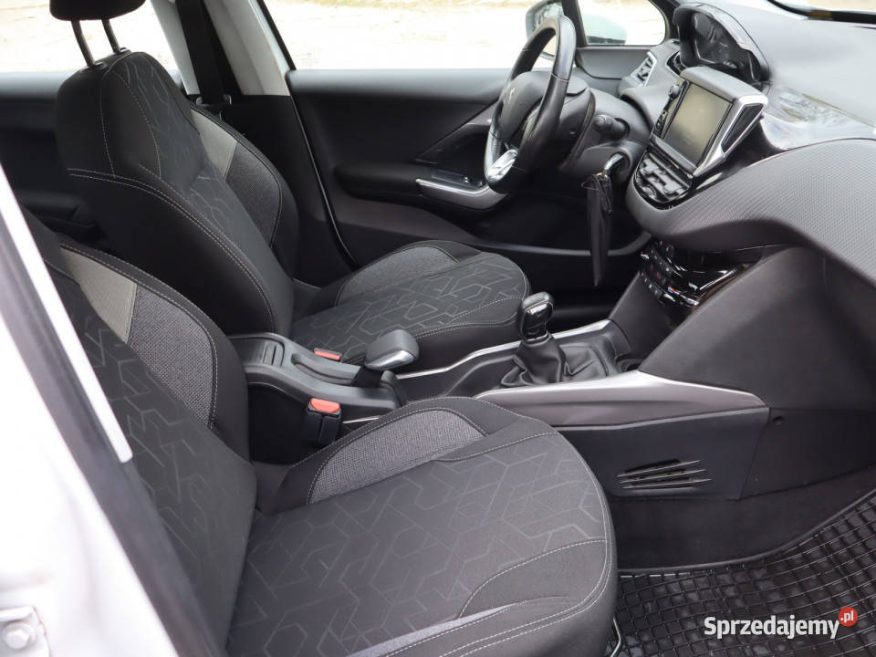 Peugeot 2008 12 PureTech Katowice sprzedam