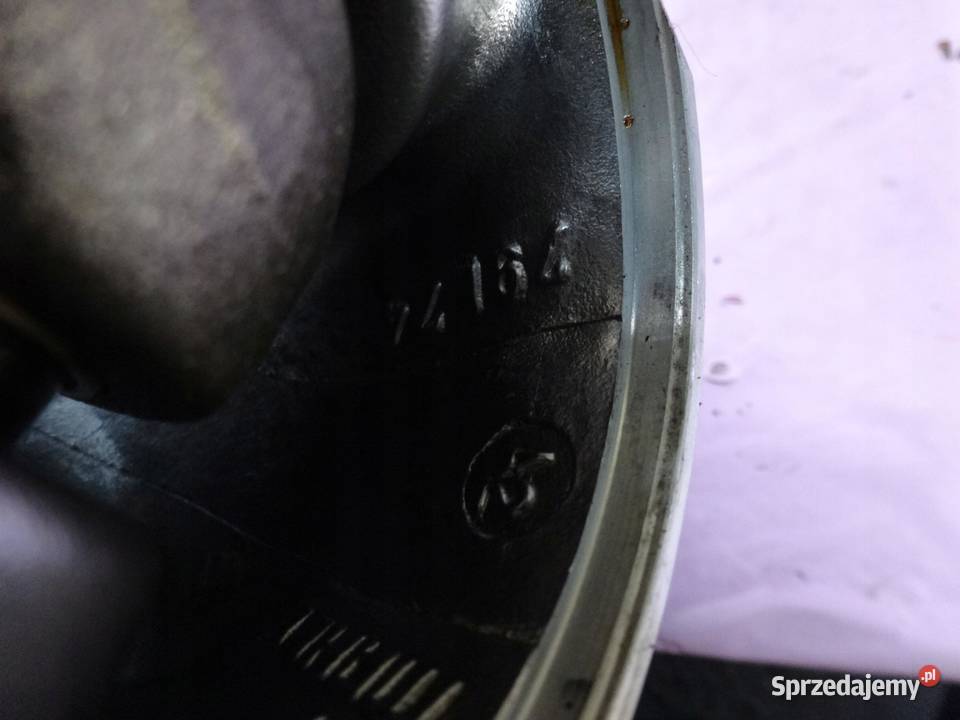 SKODA ROOMSTER 14 TDI 10R 80 TŁOK KORBOWÓD