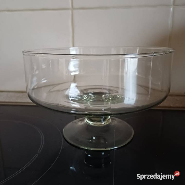 Patera szklana na nóżce na owoce cukierki Sieradz