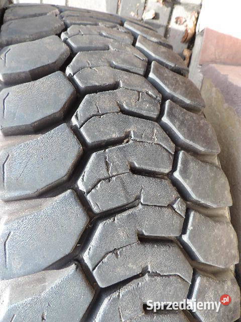 Opony 31580R225 Laurent Retread