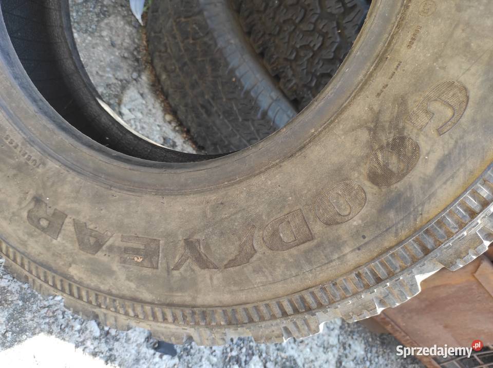 Opona Goodyear Honker 750 R16C 16cale