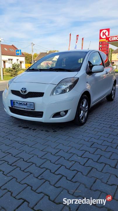 Toyota Yaris 133 VVTI 992011 R106 Skawina