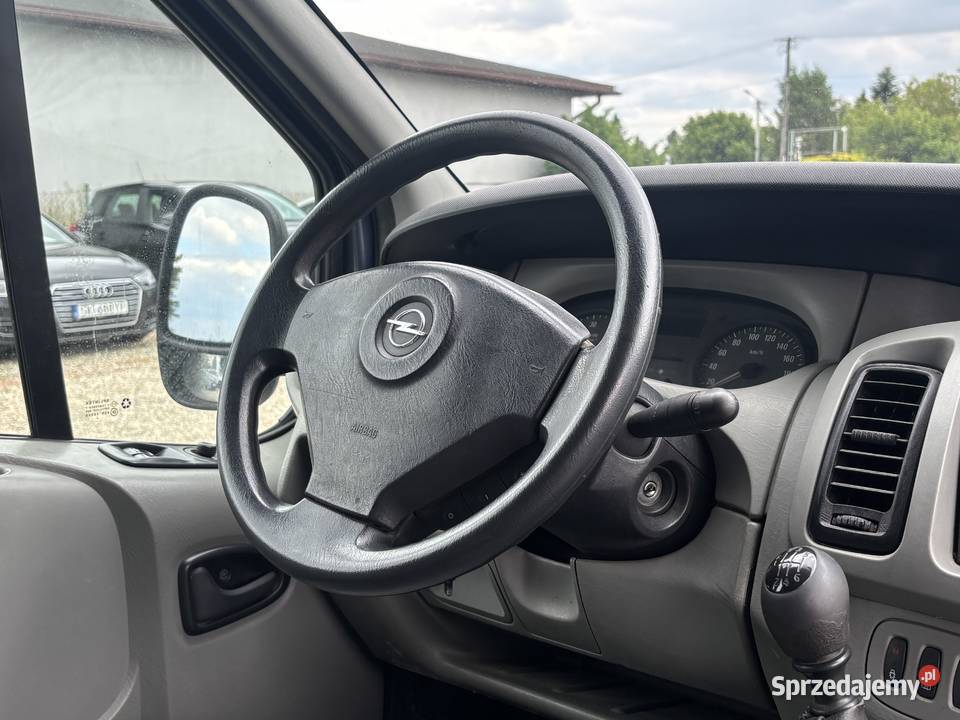 Opel Vivaro 2005r 9 osobowy 1870cm3 Paniówki