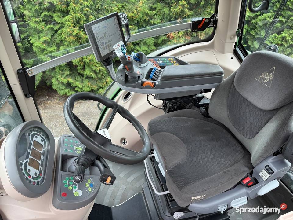 Ciągnik Rolniczy Fendt 933 ProfiPlus pro 2015 Nowa Ruda sprzedam
