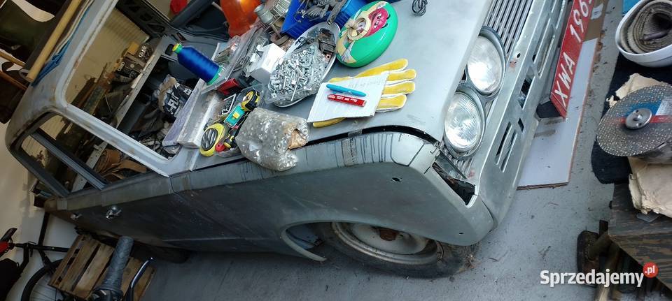 Polski fiat 125 p 1972 karoseria na kołach