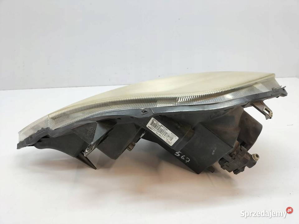 LAMPA PRZÓD 8200701356 PRAWA TRAFIC II osobowe Lampy przednie