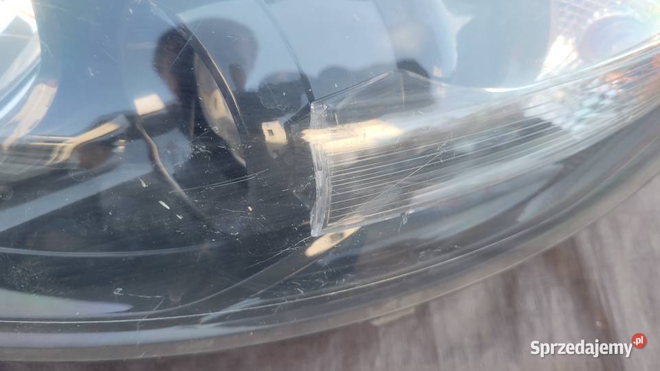 RENAULT CAPTUR I REFLEKTOR LEWY LAMPA LEWY PRZÓD osobowe Ruda Śląska sprzedam