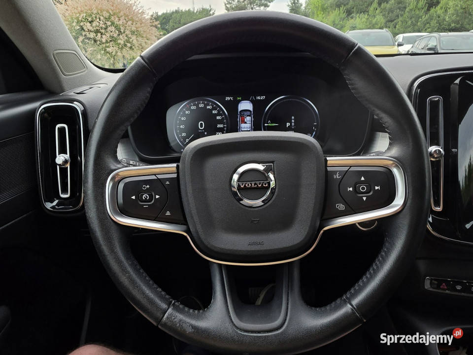 Volvo XC 40 T5 Recharge Momentum Iwłaściciel Skępe