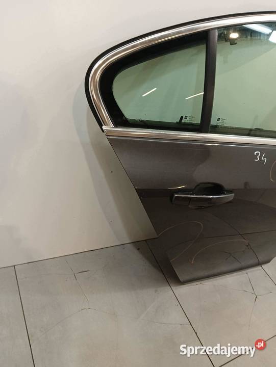 DRZWI PRAWE TYŁ 5D HB Z177 Opel Insignia I osobowe
