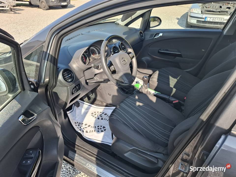Opel Corsa D 12 benzyna 2010 Nawigacja SOCHAN benzyna Tyszowce