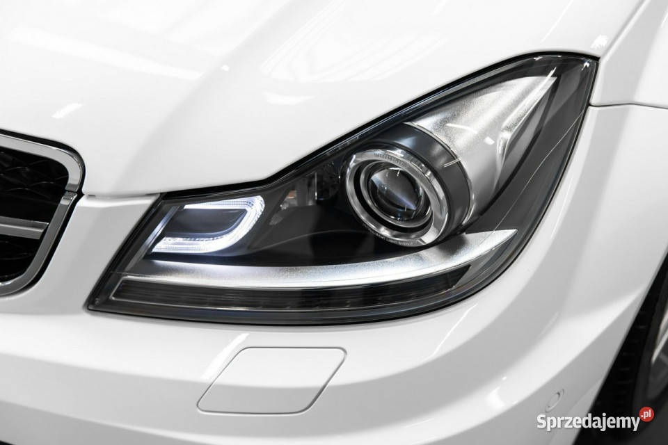 Mercedes C 63 AMG Bezwypadkowy Przebieg 7600 automatyczna Węgrzce