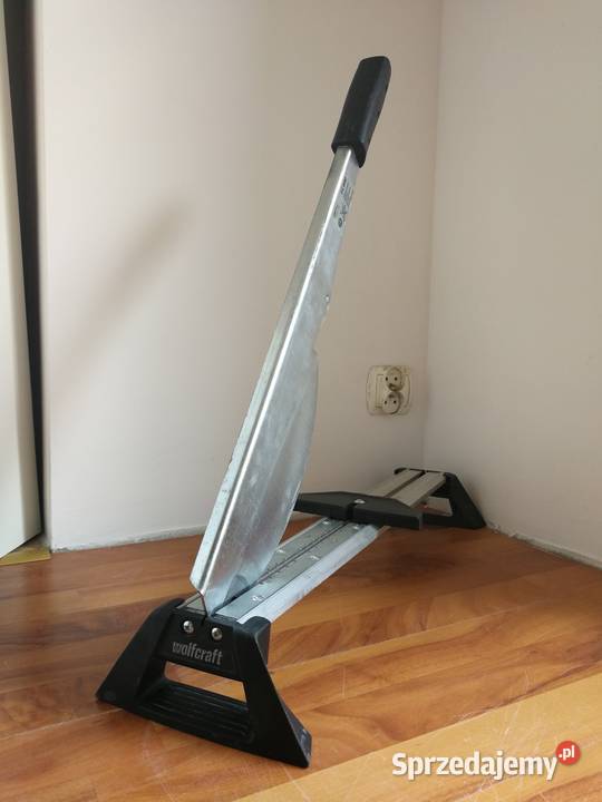 Gilotyna do cięcia paneli firmy Wolfcraft Pozostałe Komorniki