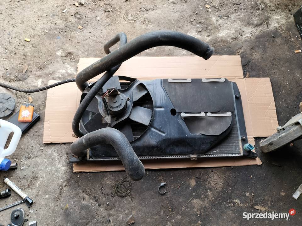 AUDI 80B3 18B CHŁODNICA WODY WĄŻ PRZEWÓD Chłodnie wody Kamień-Kolonia