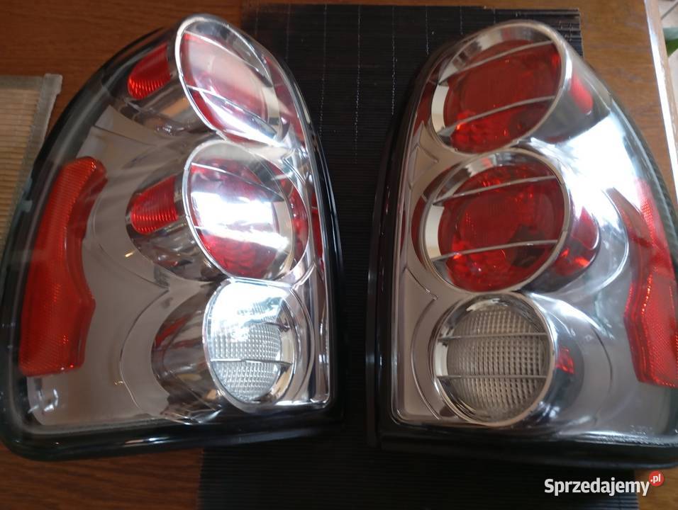 Lampy tylne Chrysler Voyager 9600 Ostrowiec Świętokrzyski