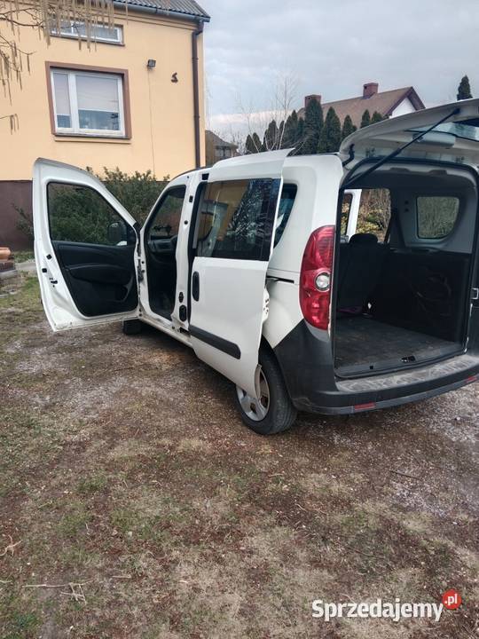 SPRZEDAM OPLA COMBO16 D2015 diesel Przysucha