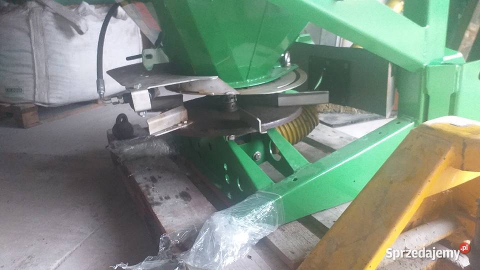 amazone ES 300Kubota iseki iamar rozsiewacz Ozorków