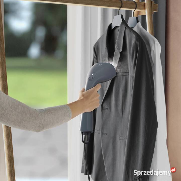 Nowa Parownica do ubrań Electrolux Refine 700 Turek