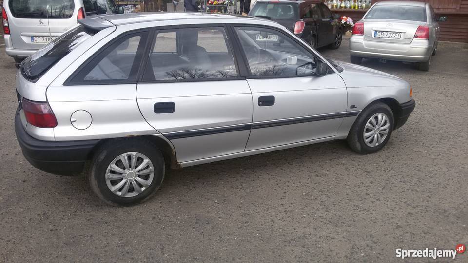 Opel Astra F 17D 93r kupiony w polskim salonie Bydgoszcz sprzedam