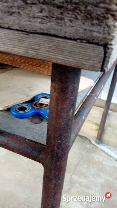 Stół metalowy z rurek z półką do renowacji Warszawa