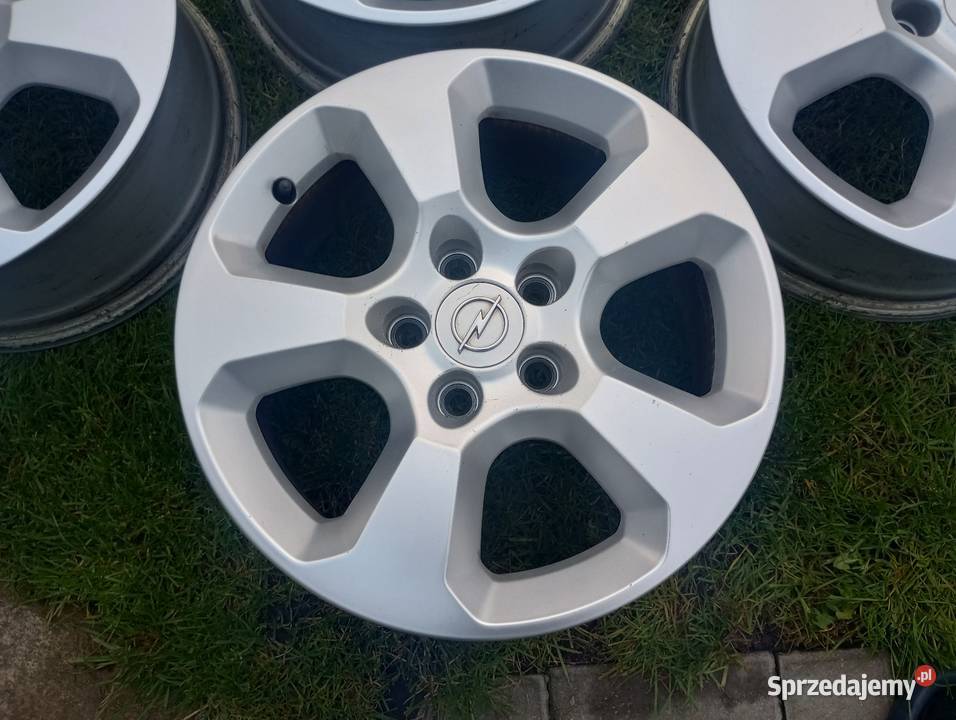 16 5x110 et37 Alufelgi Opel Astra Signum Vectra aluminiowe Włocławek sprzedam