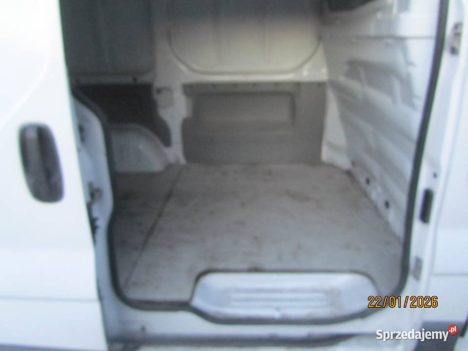 ładny wyposażony vivaro trafic 2000cm3 Łowicz sprzedam
