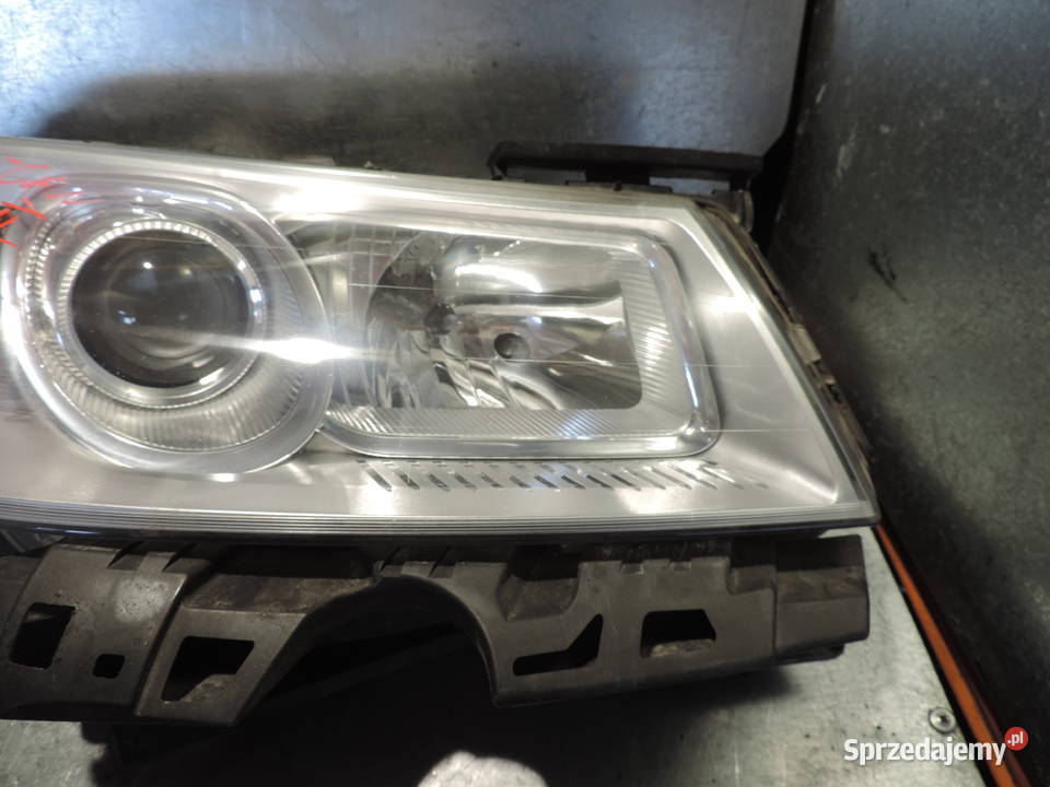 LAMPA PRAWY PRZÓD RENAULT MEGANE 2 FL Nowy Sącz sprzedam