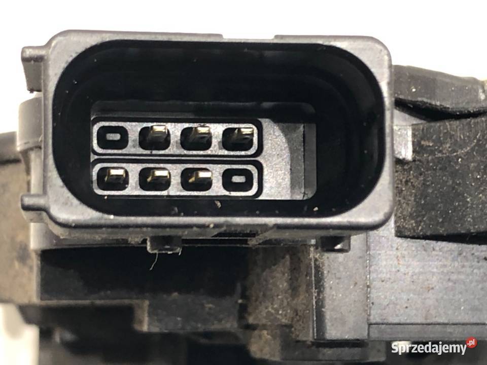 ZAMEK DRZWI PRAWY TYŁ OPEL CORSA D Hatchback