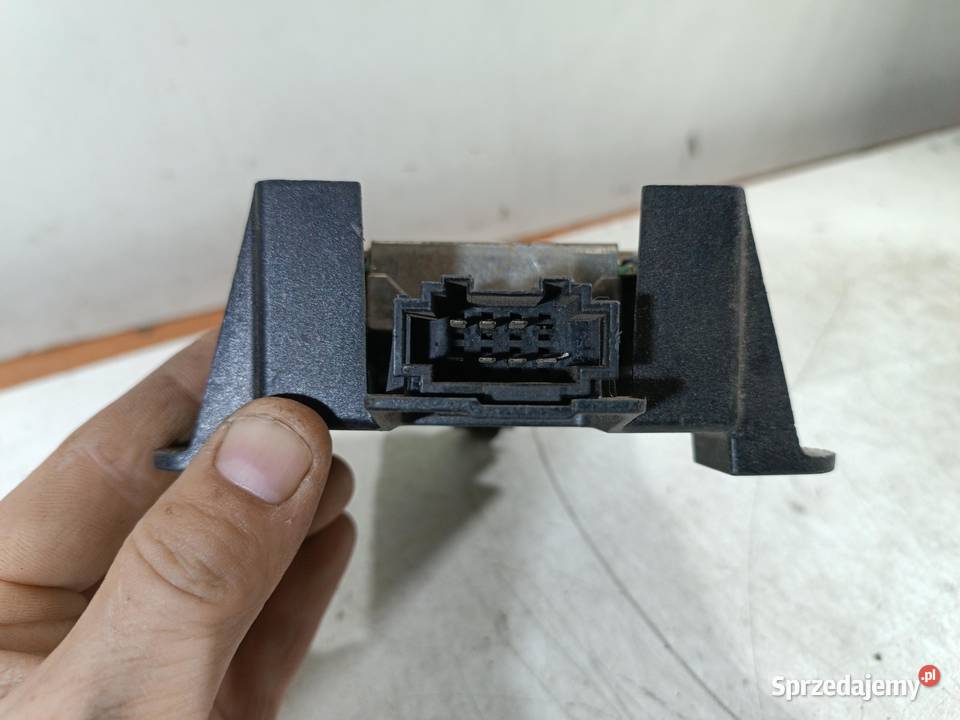 WZMACNIACZ AUDIO AMPLIFIER AUDI A6 C6 4F0035223B Panele sterowania, przełączniki