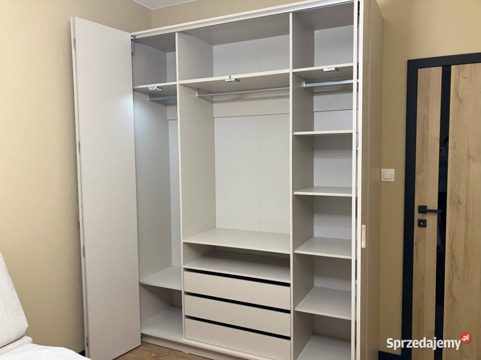 BEZPOŚREDNIO z garażem 2pok o pow 4639 m2 Ków Kraków