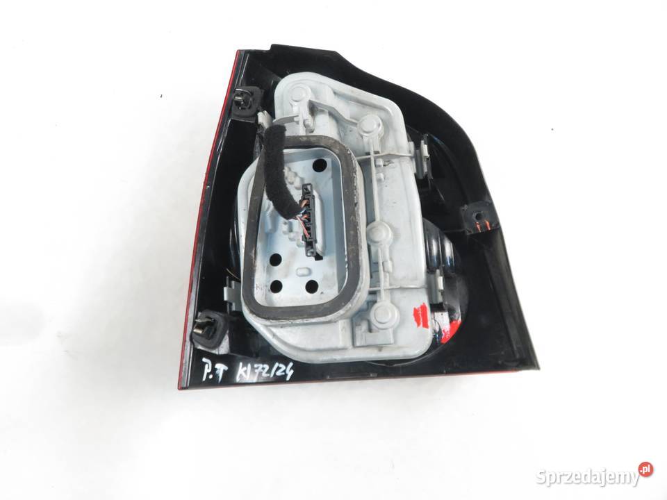LAMPA PRAWA TYLNA VW POLO IV 9N 6Q6945096B