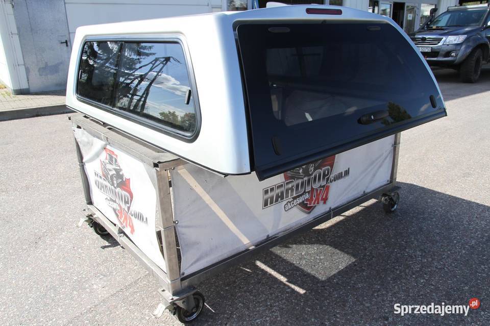 Zabudowa Hilux CAB Nowa hardtop canopy osobowe Pasłęk