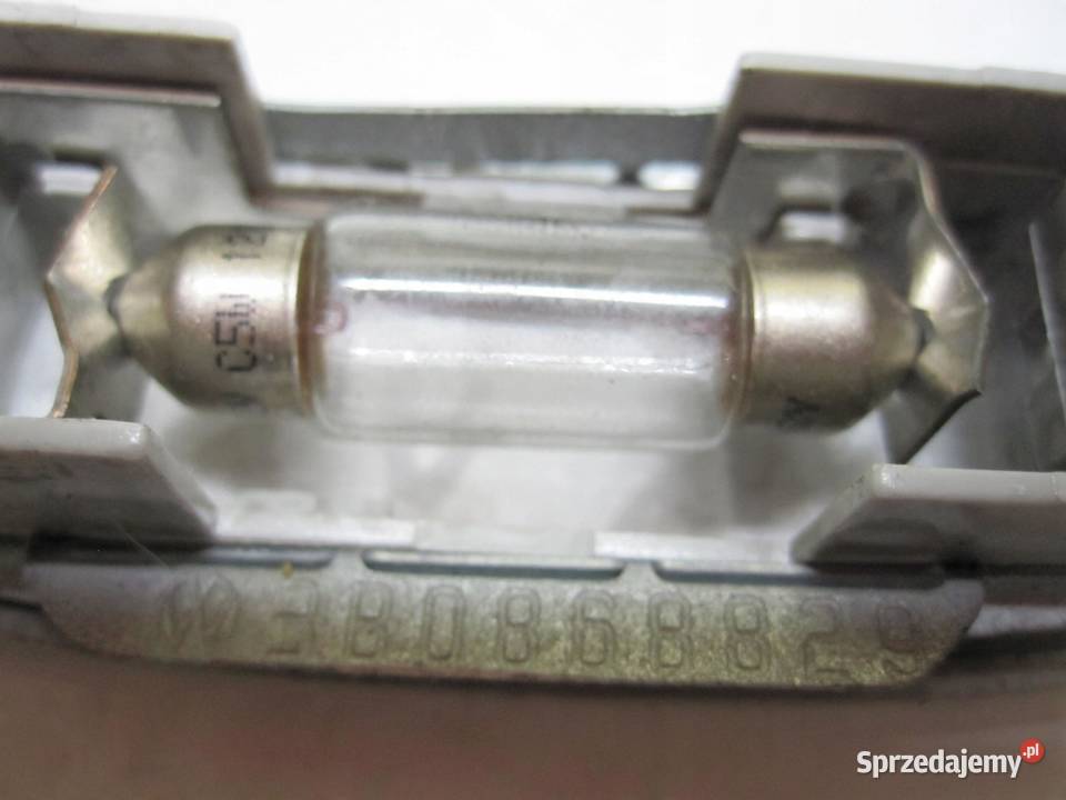 VW GOLF VI 11r lampa podsufitki oświetlenie