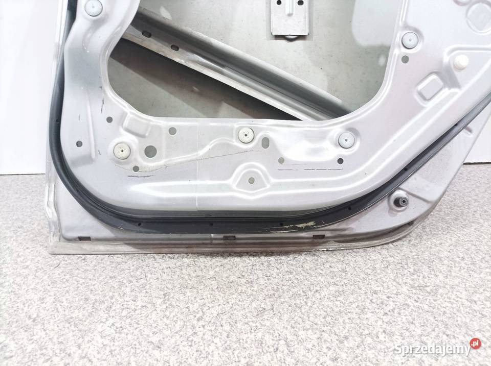 DRZWI PRAWE TYŁ HB FE27A Mazda 3 II 20092013