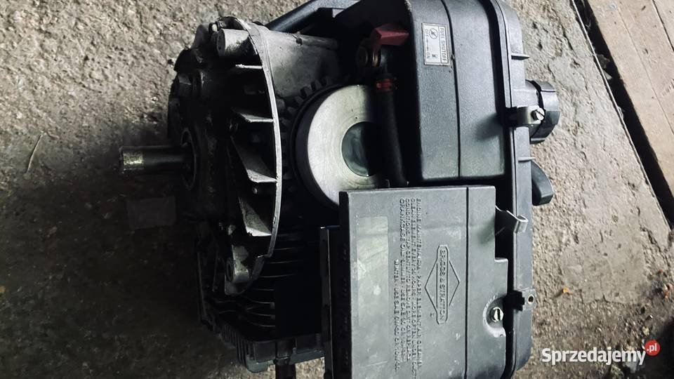 Silnik BriggsStratton szarpak do góry Kosiarki spalinowe