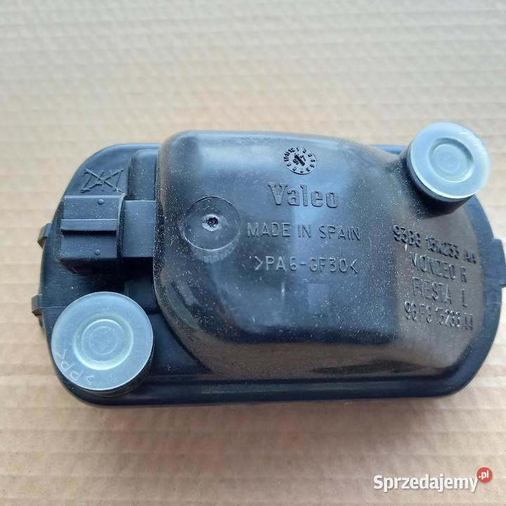 671178493BG15K233AA Pokrycie halogenu Mondeo Lampy przeciwmgielne Kraków sprzedam