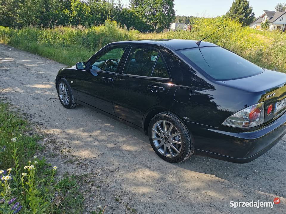 Lexus is 300 Prestige Radom
