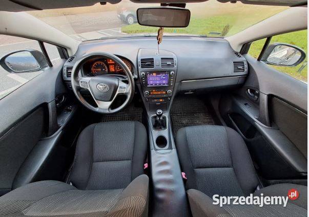 Toyota Avensis Toyota Avensis T27 BENZYNA Jelenia Góra