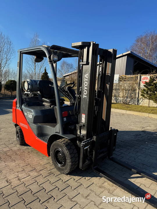 wózek widłowy TOYOTA 8FGF18 LPG 1800 Triplex Działoszyn