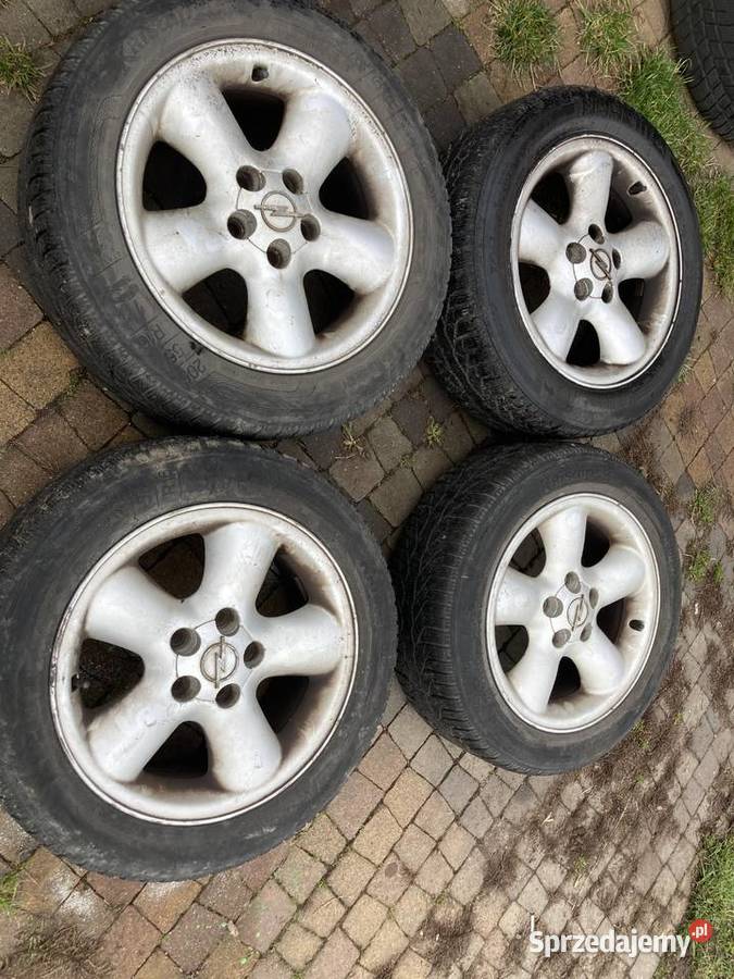 Felgi Aluminiowe do Opla oponami zimowymi Średnica 16"