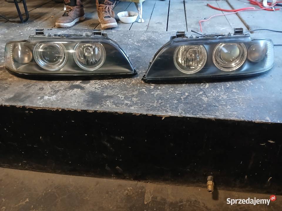 Lampa prawa przednia Soczewka Ringi BMW E39 lift małopolskie Radłów
