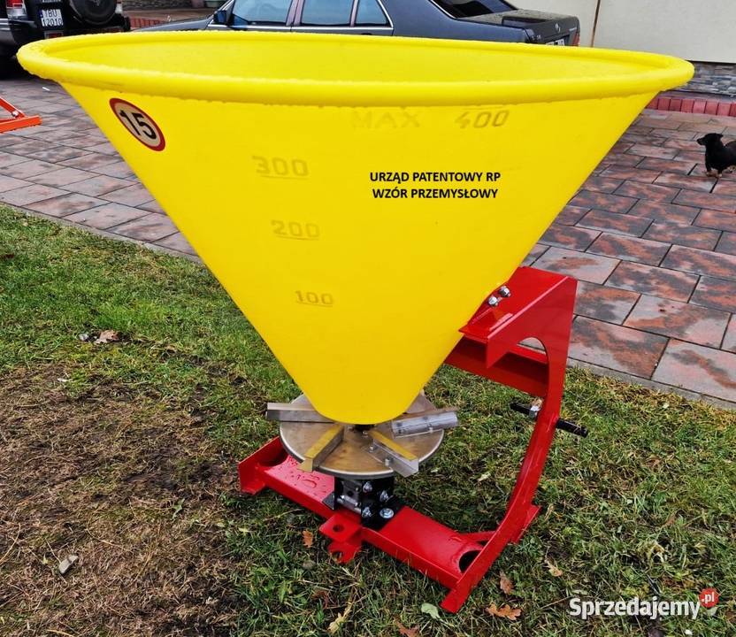Rozsiewacz lejkowy 300 L Świdnica