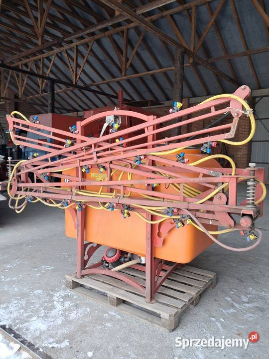 Opryskiwacz 800 L 15 m Piaski sprzedam