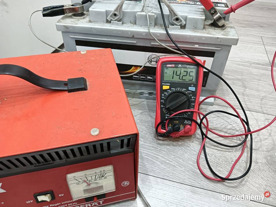 Prostownik ładowarka 6A 12V sprawny porządny Wałbrzych