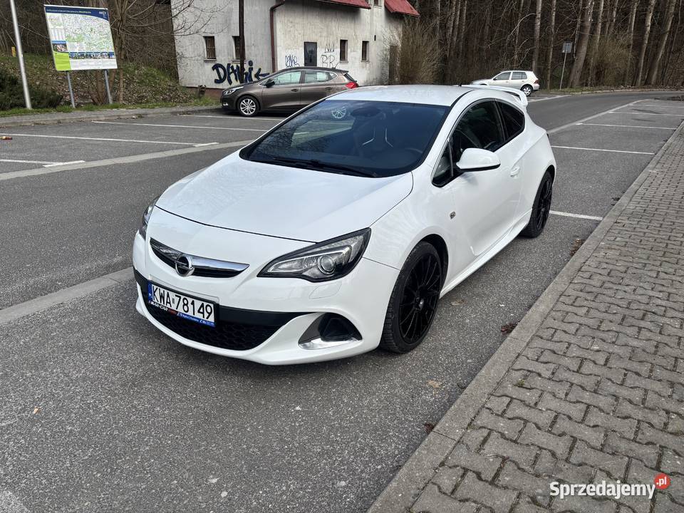 Opel Astra J GTC OPC 20 Turbo Lanckorona