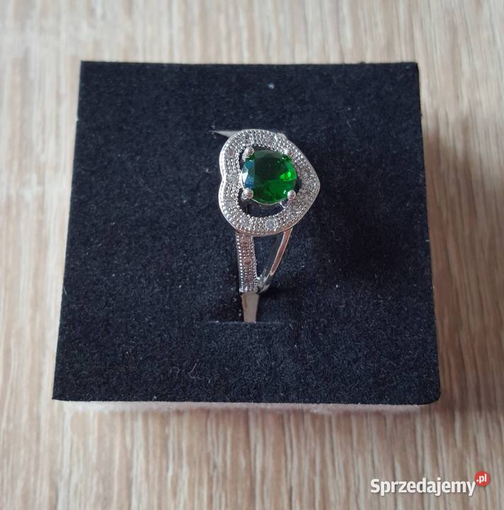 Nowy pierscionek srebrny kolor zielona cyrkonia zachodniopomorskie Szczecin sprzedam