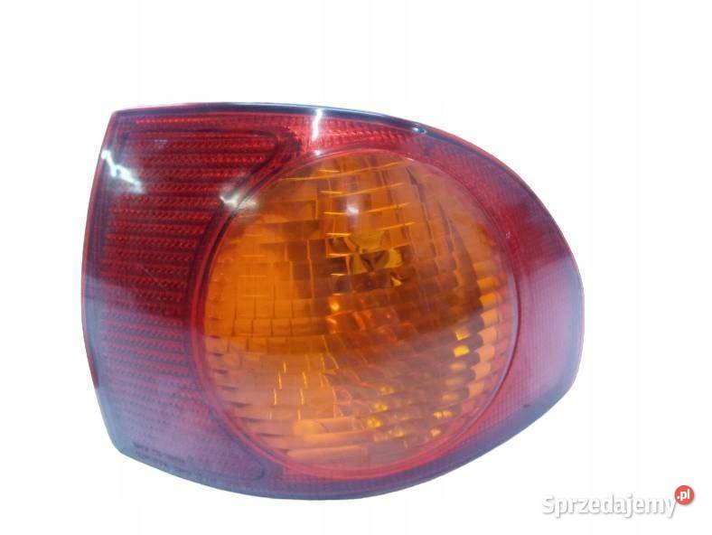 LAMPA TYŁ KOMPLET E11 LIFT Toyota Corolla VIII Lampy tylne