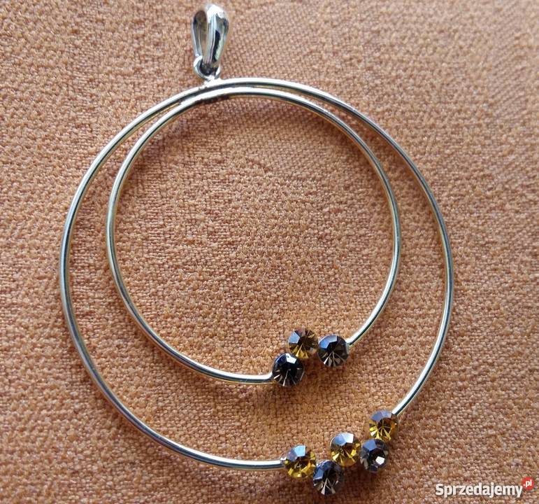 Komplet kolczyki i przywieszka