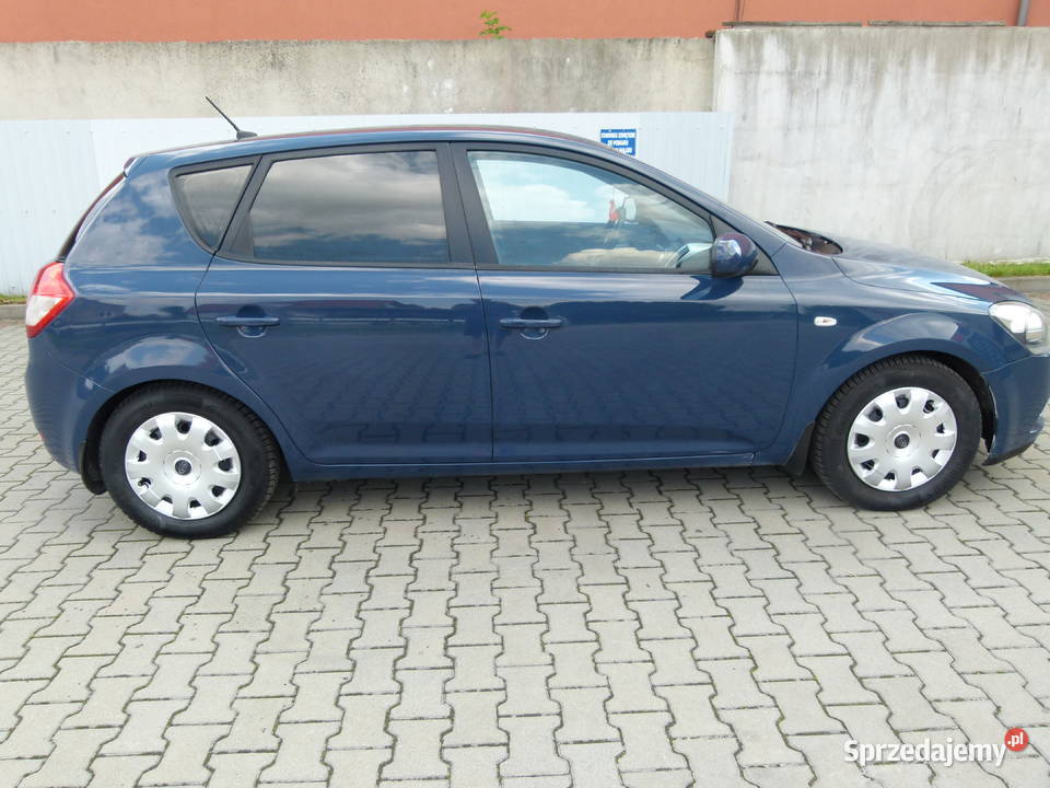 kia ceed Lift Gaz niski przebieg Daleszyce sprzedam