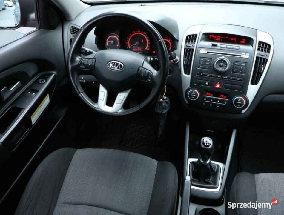 Kia Ceed 16 CRDi relingi dachowe Piaseczno