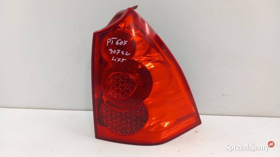 PEUGEOT 307 SW LIFT KOMBI LAMPA TYŁ PRAWA Światła stop Zbierkowo